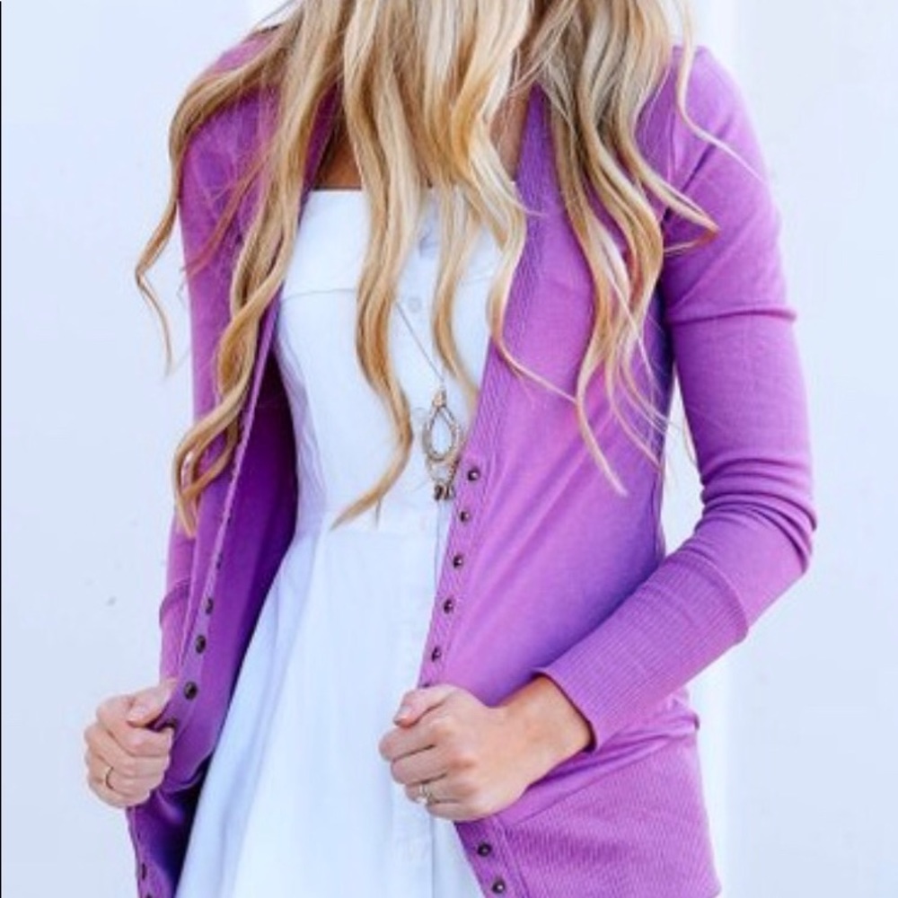 Snap-button cardigan. Dark Mauve. NWOT.